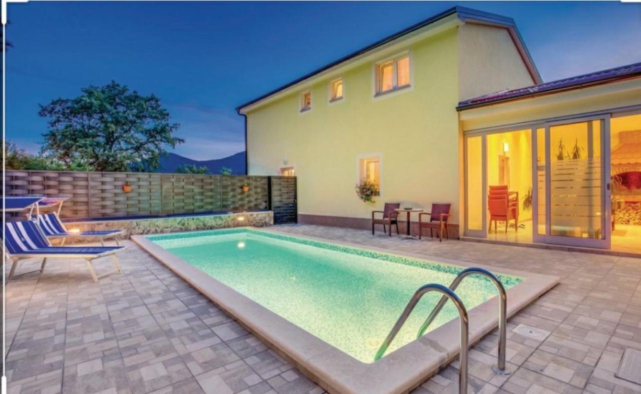 Katarina Villa *